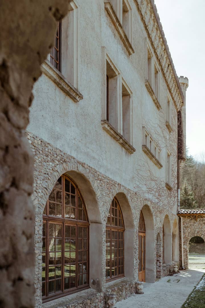 Façade du château de Fontager