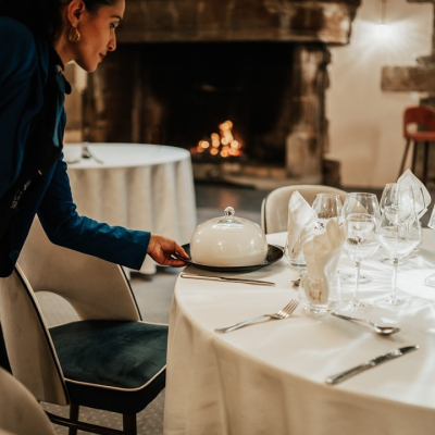 service restaurant chant de la source